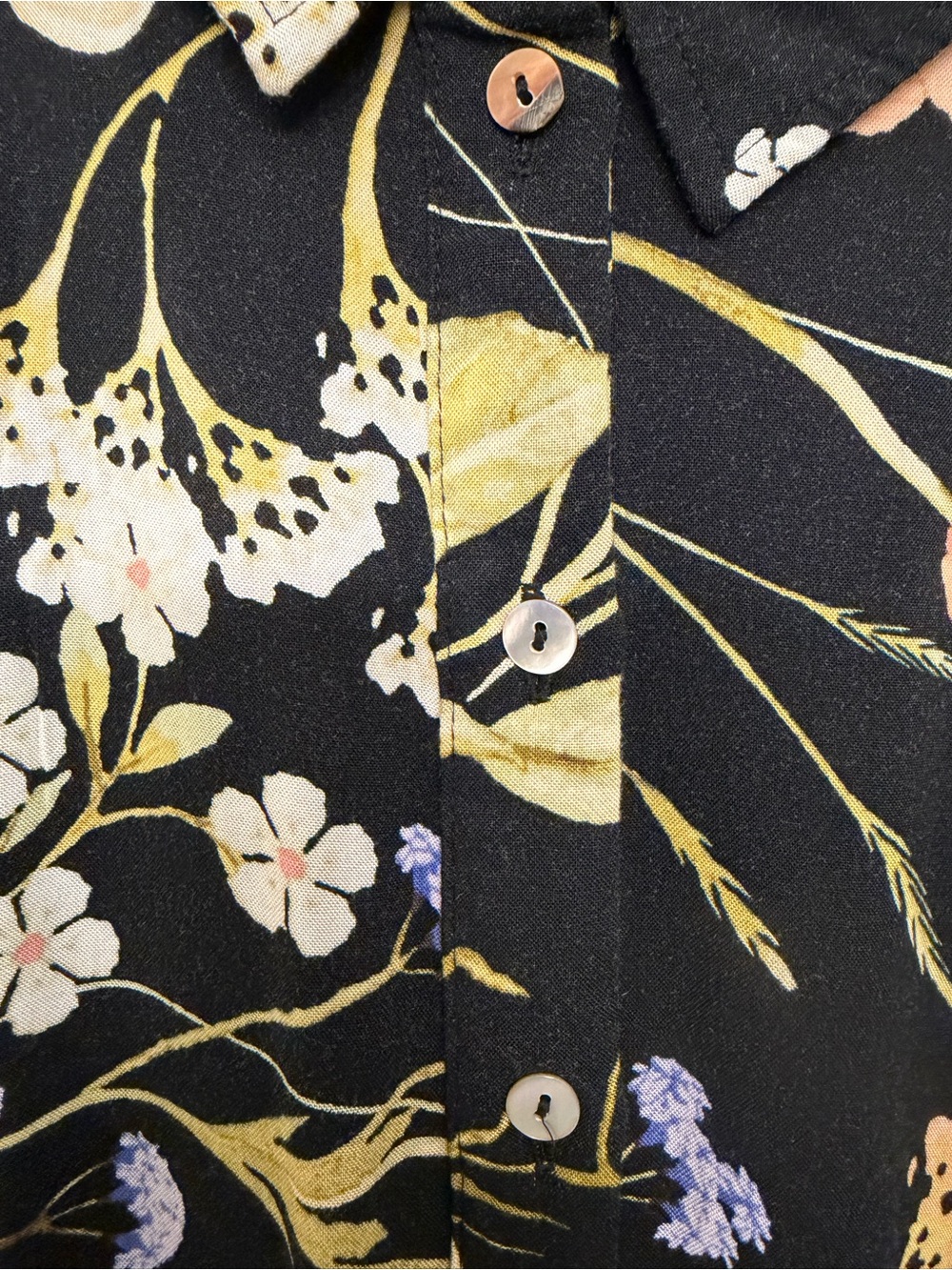 H&M Maxi Dress Dark Florals Short Sleeve Mother of Pearl Buttons - Picture 4 of 5